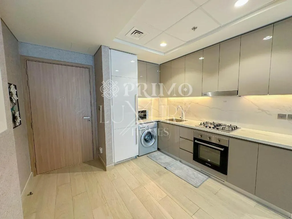 Spacious 2-Bedroom Apartment In Azizi Riviera-Dubai
